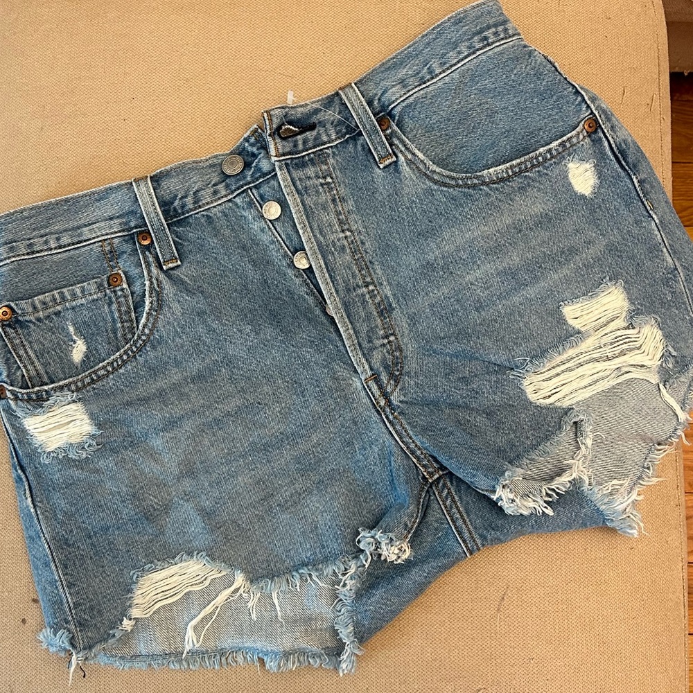 Levi Jean Shorts